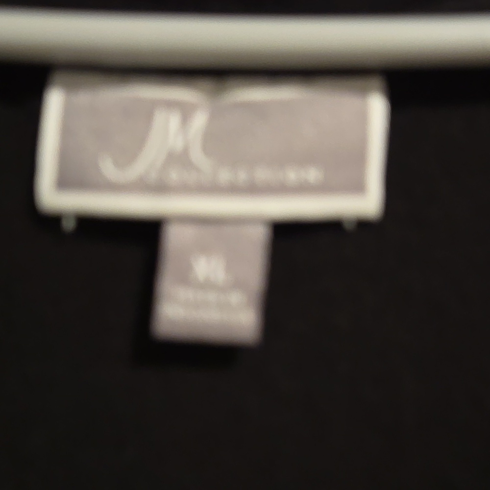 JM Collection black top. Size XL. - Picture 4 of 6